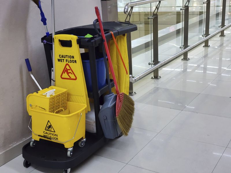 Commercial Kitchen Mopping in Shreveport, LA